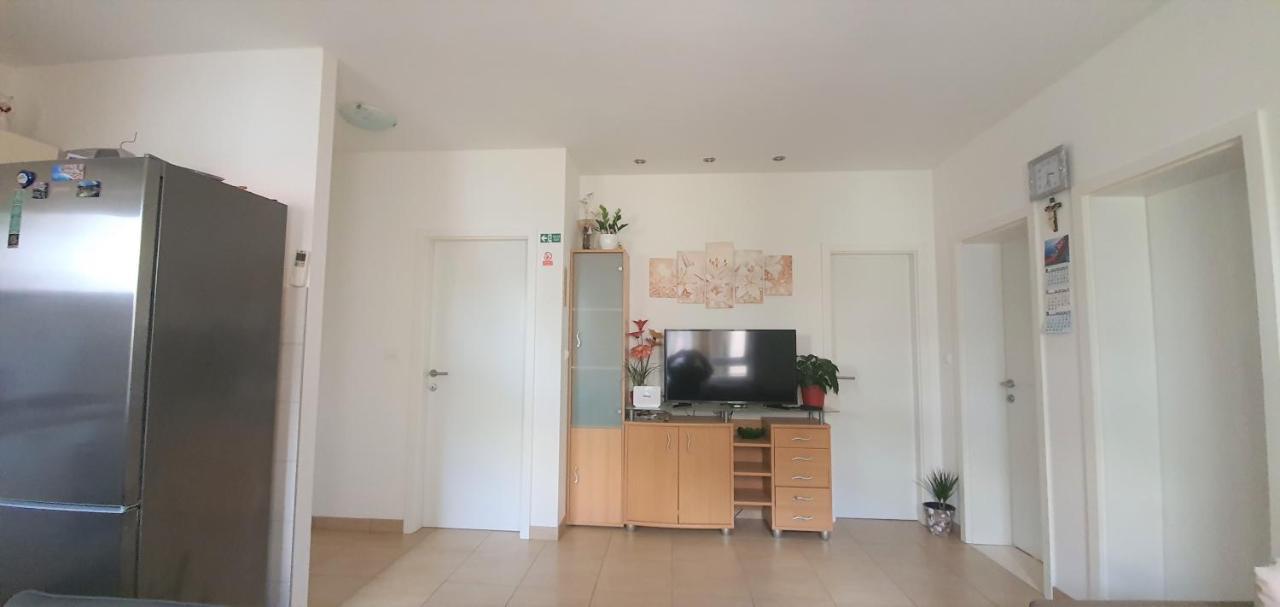 Adriatic Beach Suites Omiš Eksteriør bilde