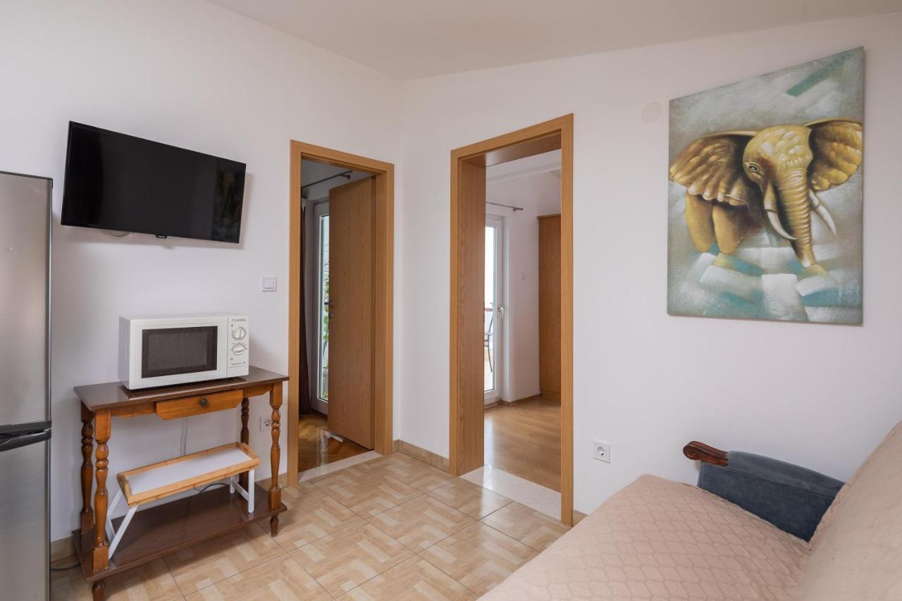 Adriatic Beach Suites Omiš Eksteriør bilde