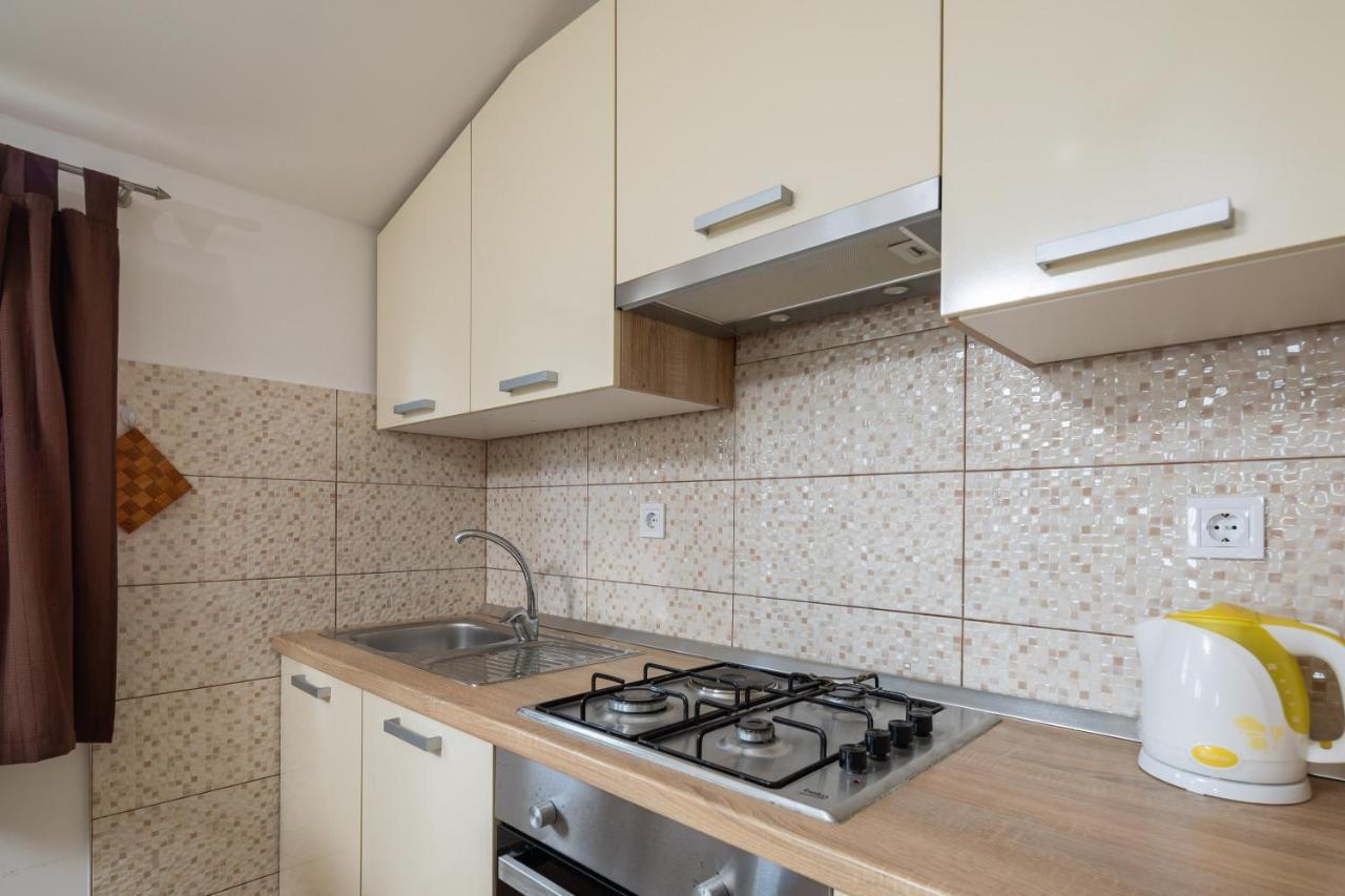 Adriatic Beach Suites Omiš Eksteriør bilde