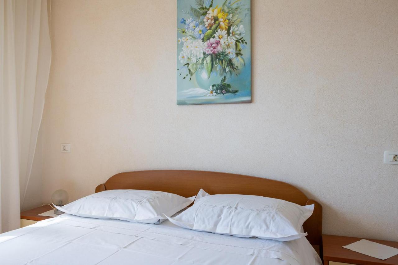 Adriatic Beach Suites Omiš Eksteriør bilde